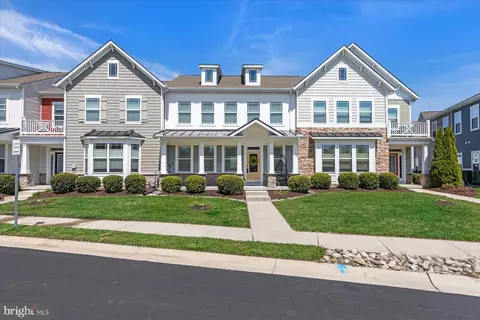 11 Bennett Point Ln, Ocean View, DE 19970
