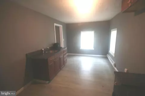 Entry Way - 103 West St, Laurel, DE 19956 photo 3 of 5