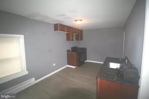 Entry Way - 103 West St, Laurel, DE 19956 photo 1 of 5