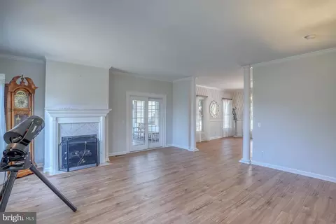 Living - 18605 Pettyjohn Rd, Georgetown, DE 19947 photo 10 of 12