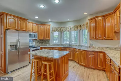 Kitchen - 18605 Pettyjohn Rd, Georgetown, DE 19947 photo 3 of 6