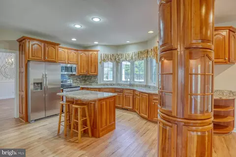 Kitchen - 18605 Pettyjohn Rd, Georgetown, DE 19947 photo 2 of 6