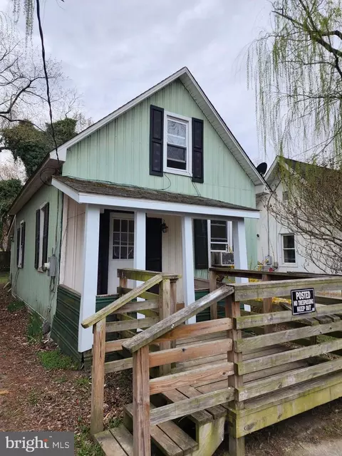 615 Center St, Laurel, DE 19956