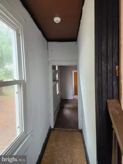 Entry Way - 615 Center St, Laurel, DE 19956 photo 10 of 10