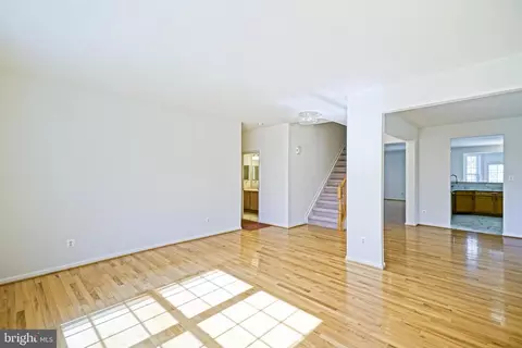 Living - 22378 Bay Ct, Lewes, DE 19958 photo 4 of 14