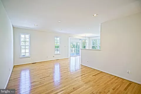 Living - 22378 Bay Ct, Lewes, DE 19958 photo 12 of 14