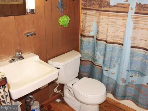 Bath - 5 Bayberry Rd, Bethany Beach, DE 19930 photo 1 of 3