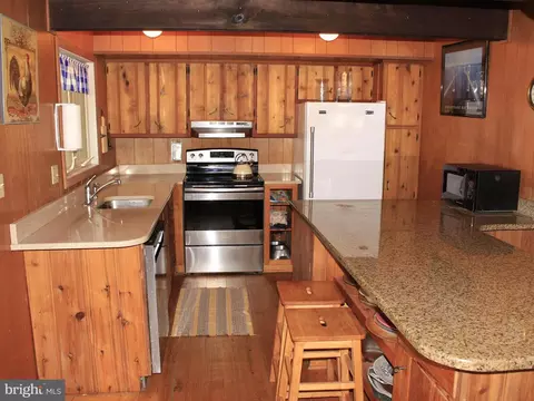 Kitchen - 5 Bayberry Rd, Bethany Beach, DE 19930 photo 2 of 3