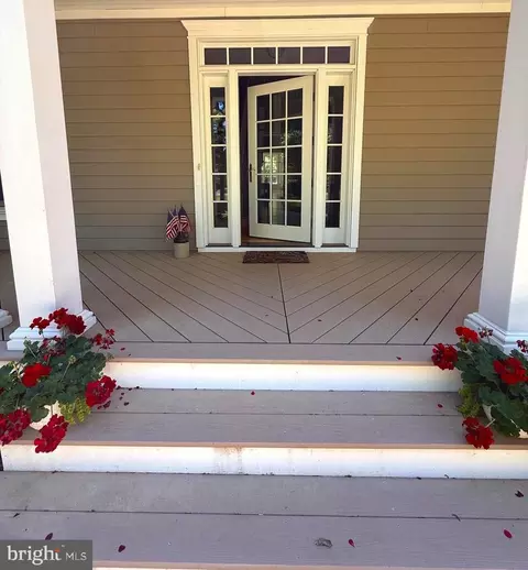 Exterior - 18 Short Rd, Bethany Beach, DE 19930 photo 5 of 12