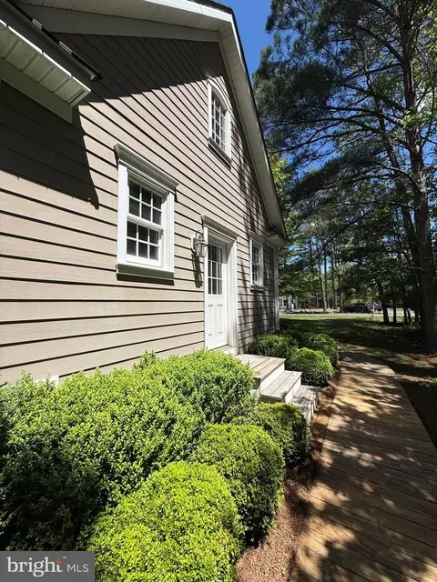 Exterior - 18 Short Rd, Bethany Beach, DE 19930 photo 11 of 12
