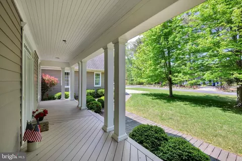 Exterior - 18 Short Rd, Bethany Beach, DE 19930 photo 4 of 12
