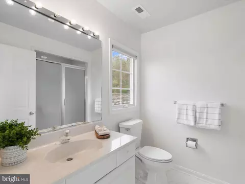 Bath - 39668 Hamptons Ln, Bethany Beach, DE 19930 photo 8 of 12