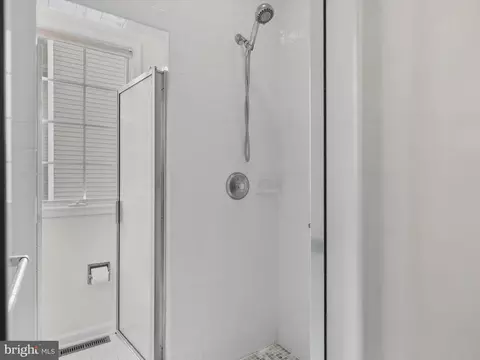 Bath - 39668 Hamptons Ln, Bethany Beach, DE 19930 photo 3 of 12