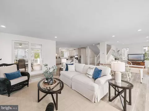 Living - 39668 Hamptons Ln, Bethany Beach, DE 19930 photo 3 of 4