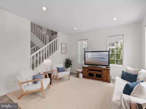 Living - 39668 Hamptons Ln, Bethany Beach, DE 19930 photo 4 of 4