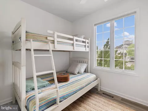 Bedroom - 39668 Hamptons Ln, Bethany Beach, DE 19930 photo 5 of 21