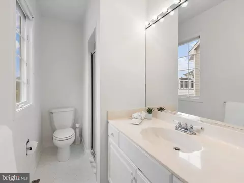 Bath - 39668 Hamptons Ln, Bethany Beach, DE 19930 photo 2 of 12