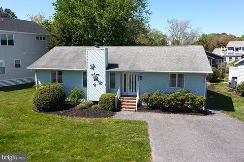 708 Radial Dr, Bethany Beach, DE 19930
