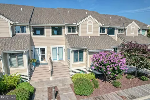 40084 Grant Dr #72, Fenwick Island, DE 19944