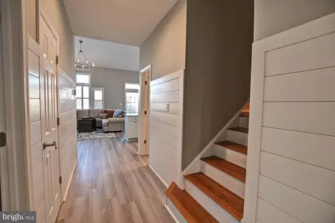 Entry Way - 197 Willow Oak Ave, Ocean View, DE 19970 photo 2 of 3