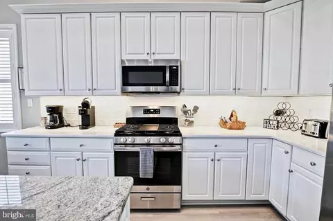 Kitchen - 197 Willow Oak Ave, Ocean View, DE 19970 photo 4 of 4