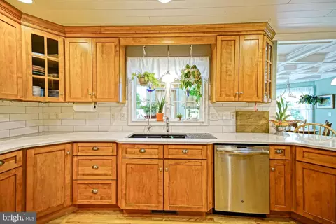 Kitchen - 17183 Jays Way, Milton, DE 19968 photo 4 of 7