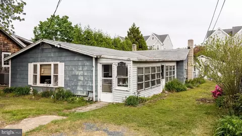 37532 Atlantic Ave, Rehoboth Beach, DE 19971