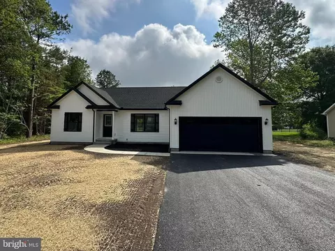 19445 Hunter Dr, Milton, DE 19968 photo 2