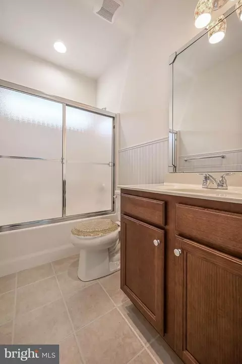 Bath - 107 Heritage Blvd, Milton, DE 19968 photo 1 of 3