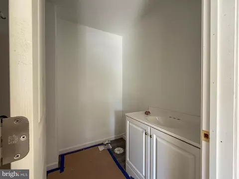 Bath - 304 E 7th St, Seaford, DE 19973 photo 3 of 3
