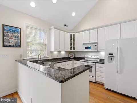 Kitchen - 80 Willow Oak Ave, Ocean View, DE 19970 photo 1 of 3