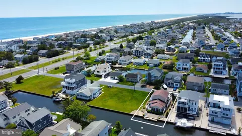 113 Henlopen Dr, South Bethany, DE 19930