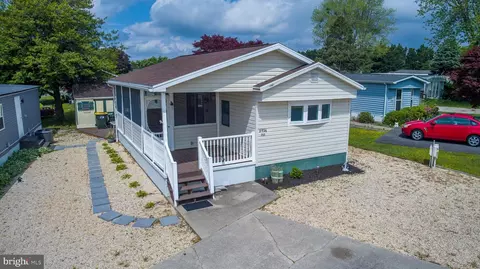 21726 D St, Rehoboth Beach, DE 19971