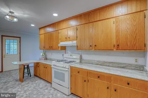 Kitchen - 314 Nancy St, Georgetown, DE 19947 photo 4 of 6