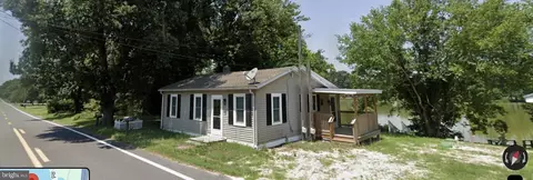 8537 Hearns Pond Rd, Seaford, DE 19973