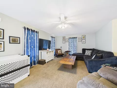 Living - 20852 Country Rd, Georgetown, DE 19947 photo 2 of 2