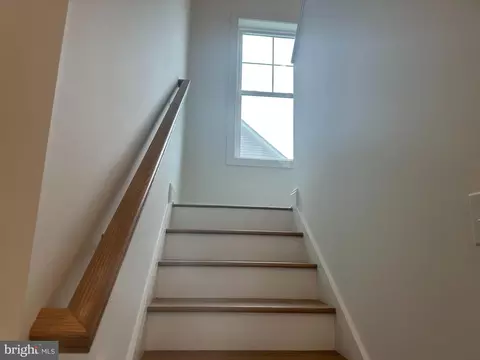 Entry Way - 506 S Central Ave, Laurel, DE 19956 photo 3 of 5