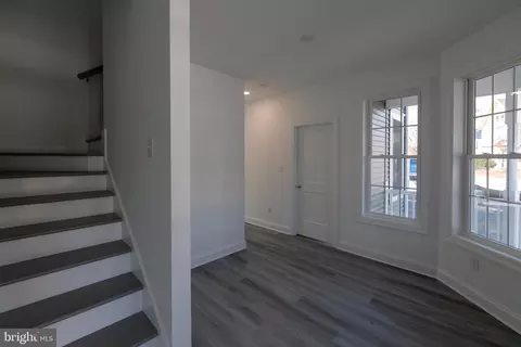 Entry Way - 93 W 6th St, Laurel, DE 19956 photo 1 of 9