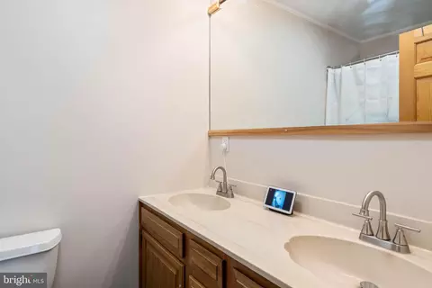 Bath - 521 Harbor Rd, Ocean View, DE 19970 photo 2 of 2