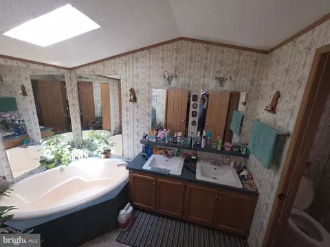 207 N Lake Dr, Milton, DE 19968 photo 11