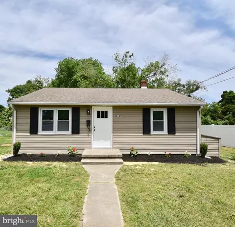 10169 Locust St, Laurel, DE 19956 photo 1
