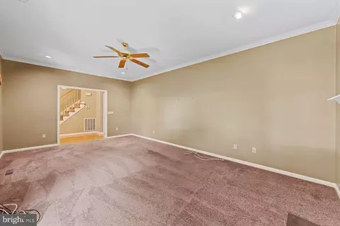 Living - 17 Elliott Ave, Ocean View, DE 19970 photo 4 of 5