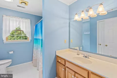 Bath - 17 Elliott Ave, Ocean View, DE 19970 photo 4 of 4