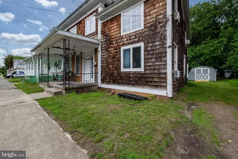 335 N Pine St, Seaford, DE 19973