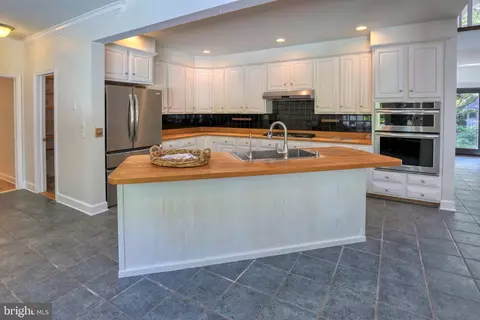 Kitchen - 29247 White Pine Ln, Milton, DE 19968 photo 1 of 4