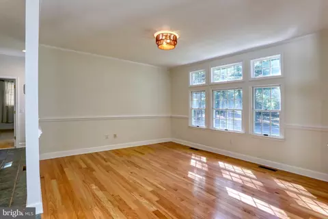 Living - 29247 White Pine Ln, Milton, DE 19968 photo 2 of 7