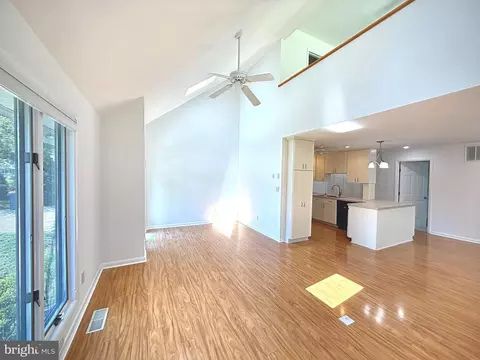 Living - 957 B Terrapin St #2, Bethany Beach, DE 19930 photo 2 of 9