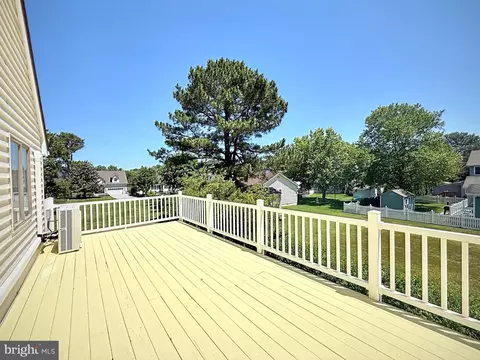 Exterior - 957 B Terrapin St #2, Bethany Beach, DE 19930 photo 5 of 5