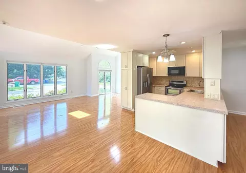 Living - 957 B Terrapin St #2, Bethany Beach, DE 19930 photo 4 of 9