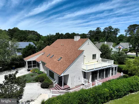 957 B Terrapin St #2, Bethany Beach, DE 19930